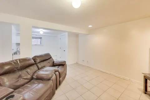 a close view of sink and tap