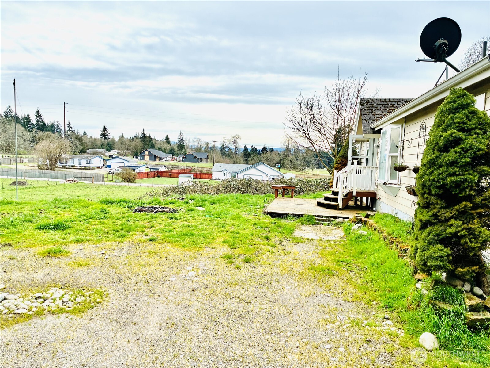 8212 350th Street South Roy, WA 98580 - Photo 2 of 28
