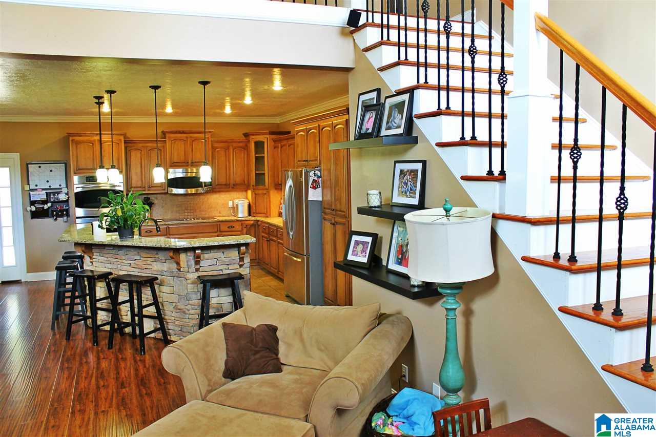 435 Earl Roberts Road Anniston, AL 36207 - Photo 6 of 38