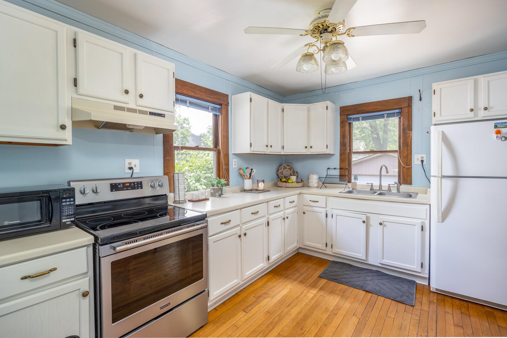 1416 North Superior Street Appleton, WI 54911 - Photo 6 of 27