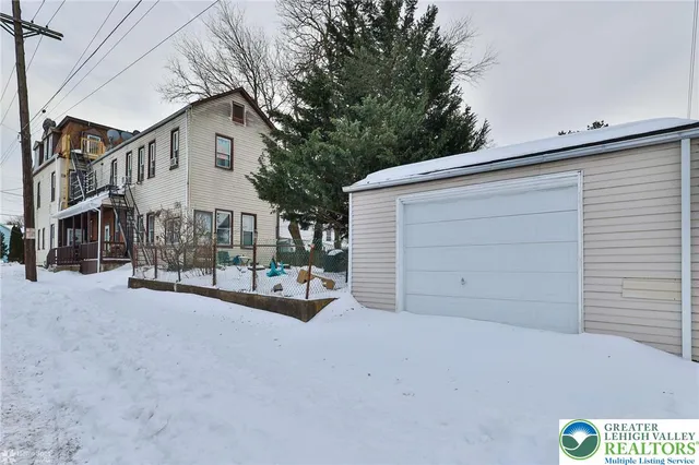 $675,000 | 801 West Berwick Street, Easton, PA 18042