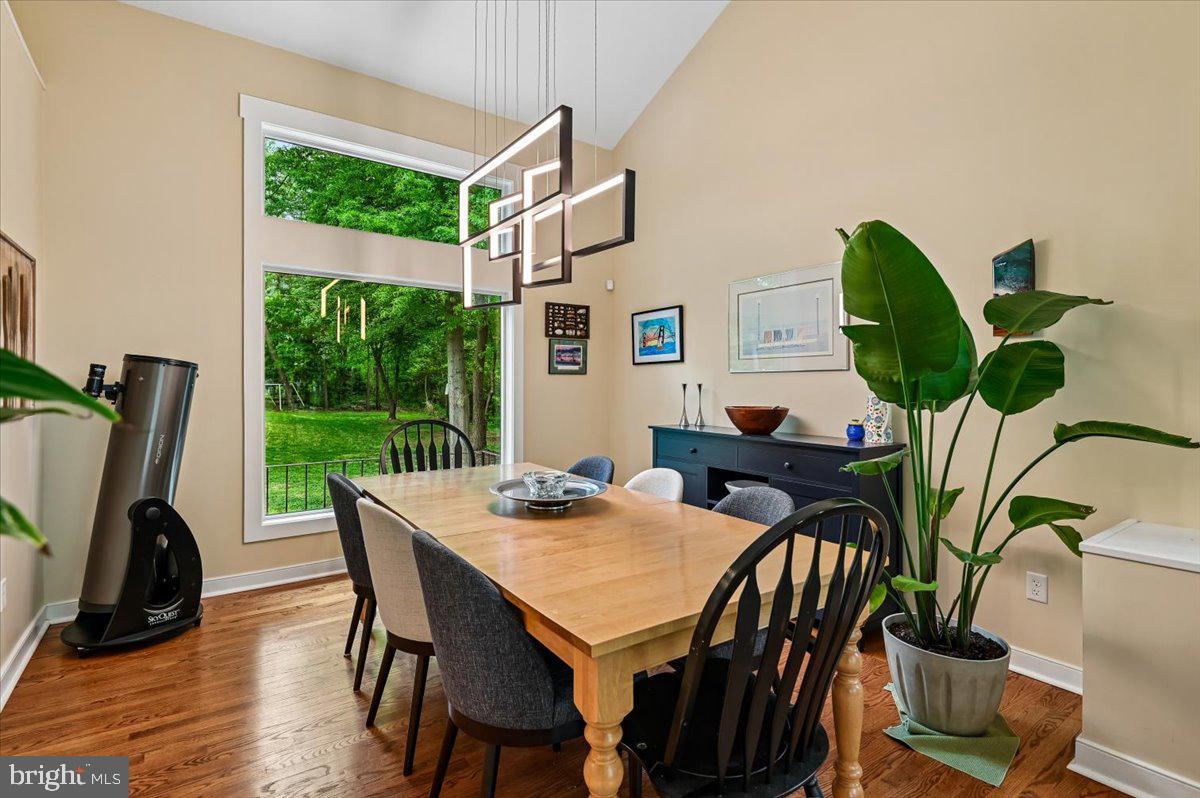 1430 Bay Head Road Annapolis, MD 21409 - Photo 25 of 94 Dining room