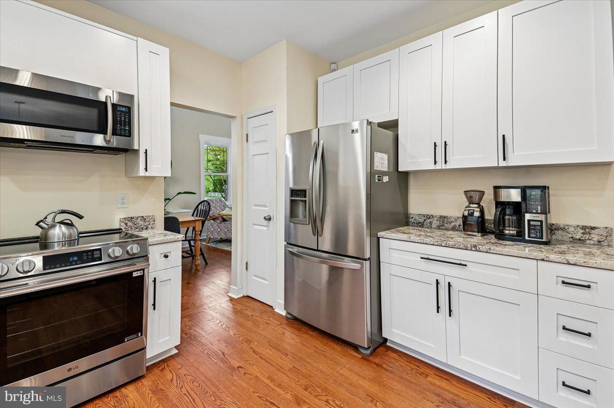 1430 Bay Head Road Annapolis, MD 21409 - Photo 3 of 94 Stainless appliances
