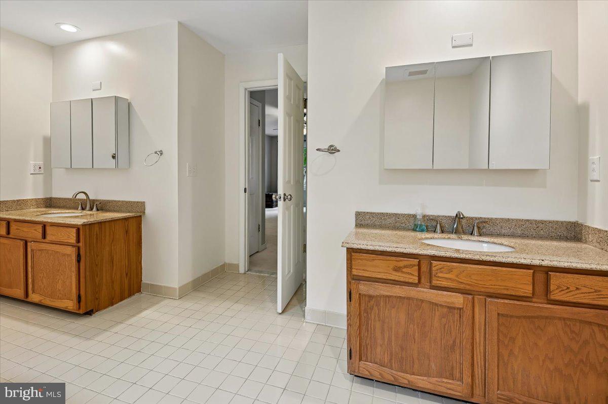 1430 Bay Head Road Annapolis, MD 21409 - Photo 39 of 94 Primary bath dual vanities