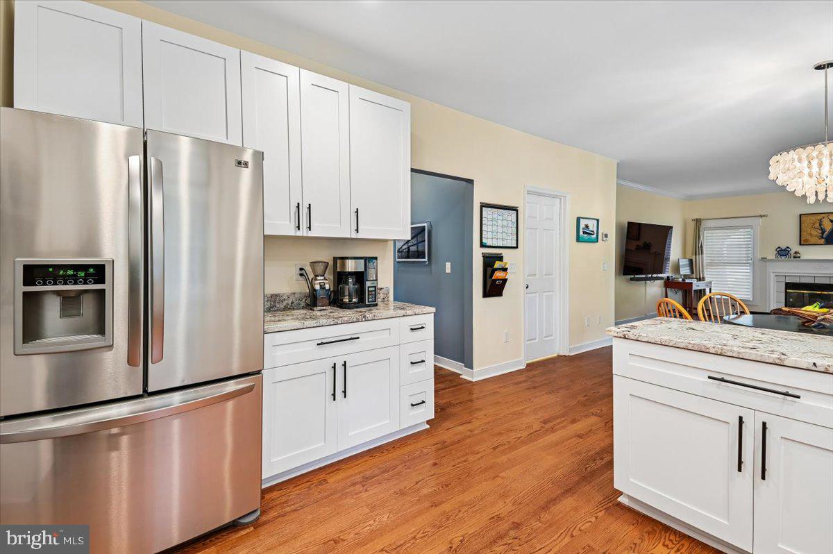 1430 Bay Head Road Annapolis, MD 21409 - Photo 4 of 94 Hardwood floors