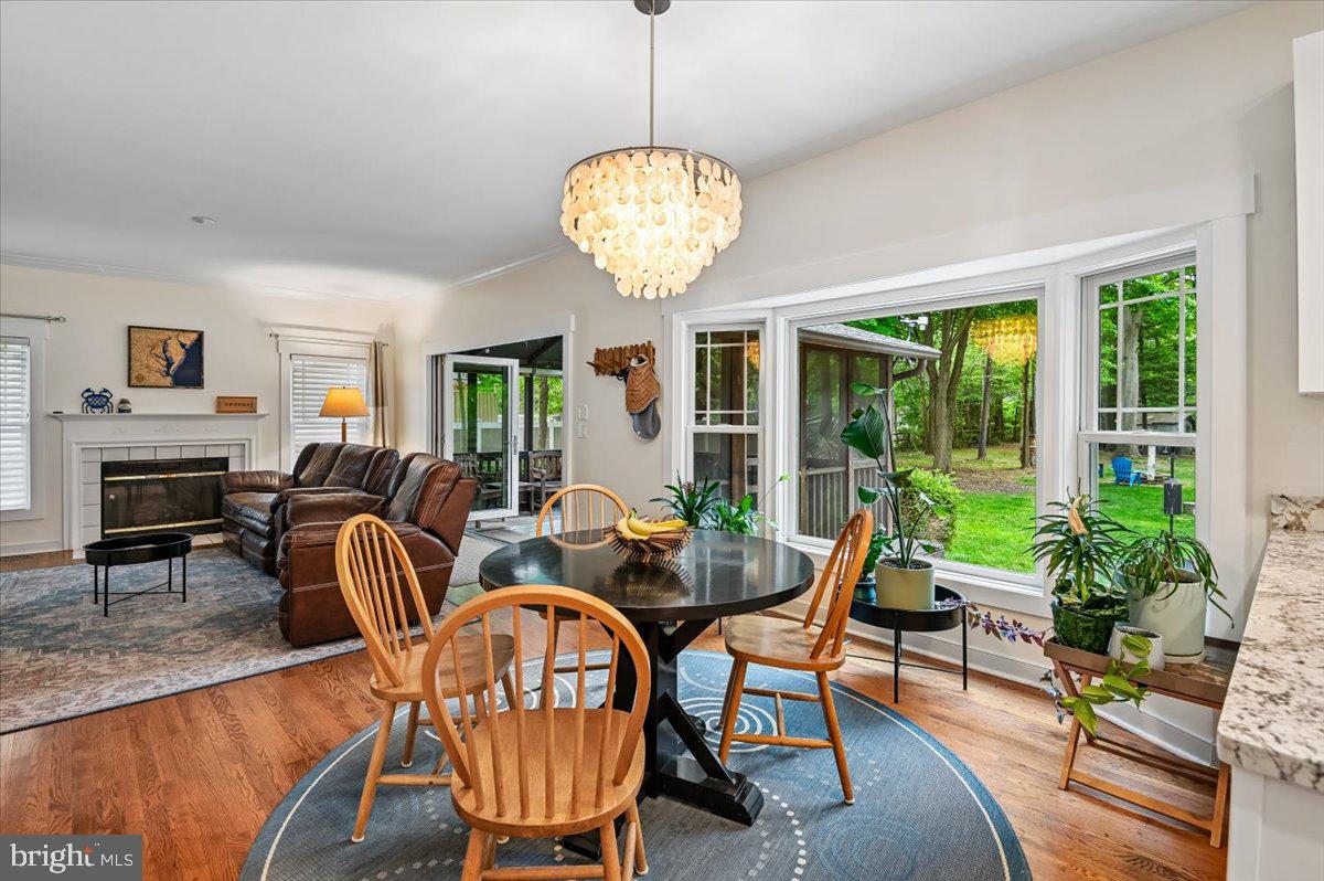 1430 Bay Head Road Annapolis, MD 21409 - Photo 10 of 94 Breakfast area