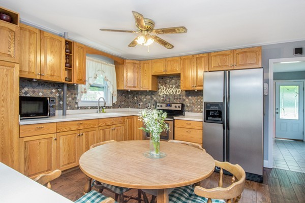 3 Turner Road Maynard, MA 01754 - Photo 4 of 24 Gallery Image 4