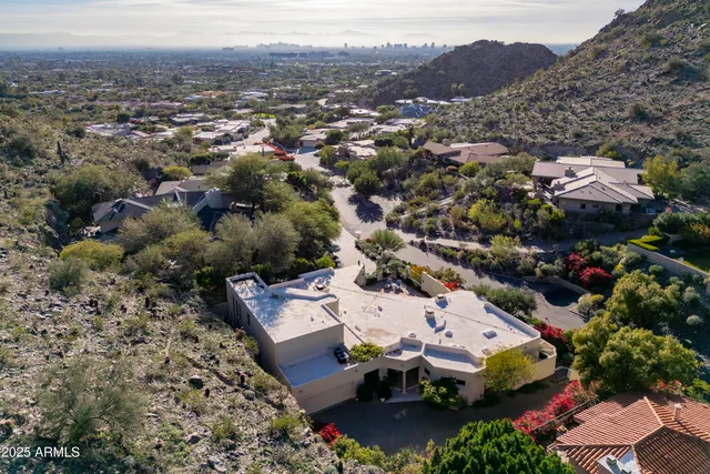 $2,995,000 | 3500 East Lincoln Drive, Unit 17, Phoenix, AZ 85018