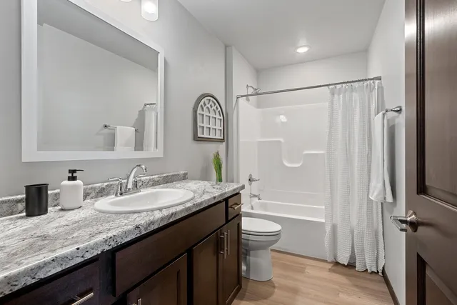 $349,900 | 1715 Sovereign Way, Neenah, WI 54956