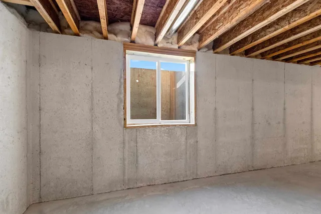 $349,900 | 1715 Sovereign Way, Neenah, WI 54956