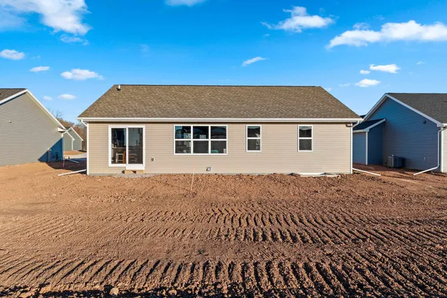 $349,900 | 1715 Sovereign Way, Neenah, WI 54956