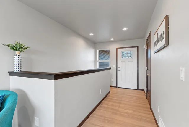 $349,900 | 1715 Sovereign Way, Neenah, WI 54956