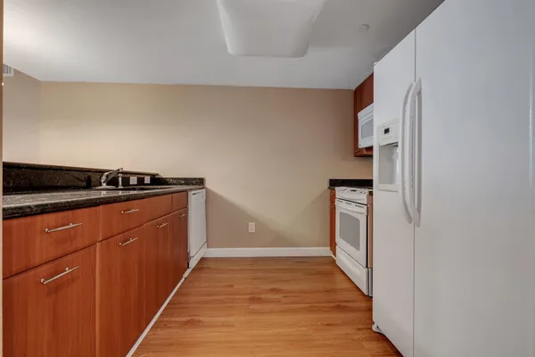 $279,900 | 300 South Duval Street, Unit 1112, Tallahassee, FL 32301