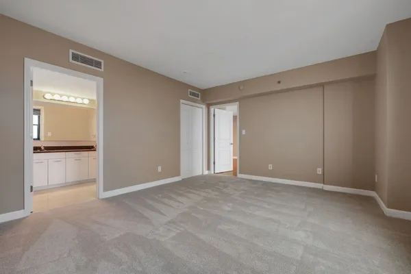 $279,900 | 300 South Duval Street, Unit 1112, Tallahassee, FL 32301