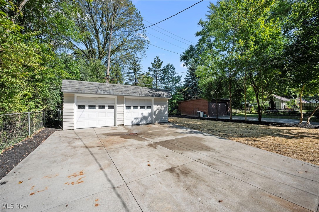 16005 Fernway Road Cleveland, OH 44120 - Photo 31 of 38 Gallery Image 31