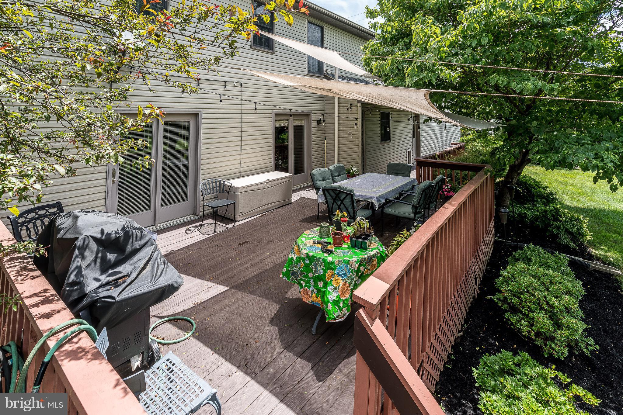 2900 Weaver Road Lancaster, PA 17601 - Photo 32 of 33 Deck
