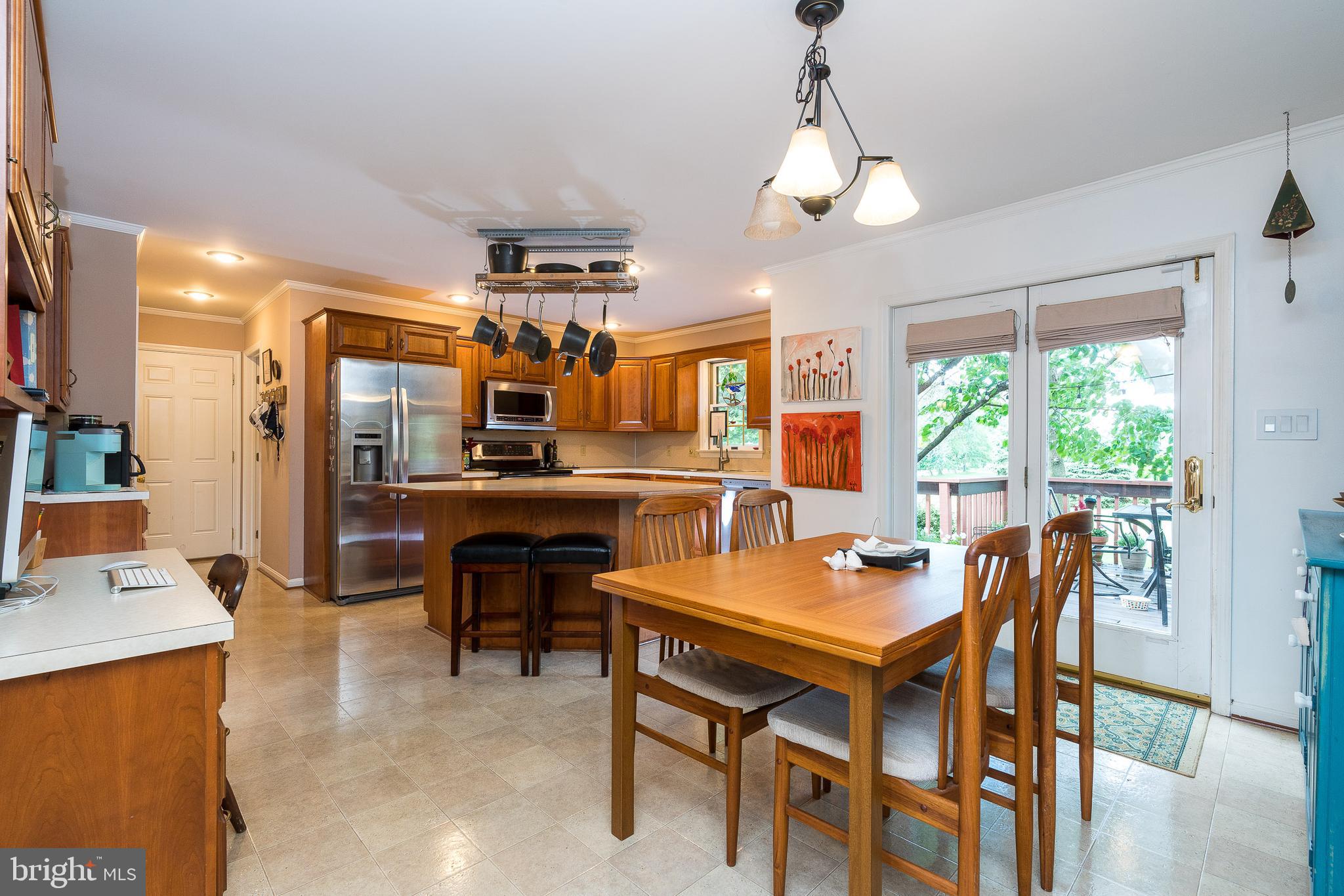 2900 Weaver Road Lancaster, PA 17601 - Photo 6 of 33 Eat in Kitchen
