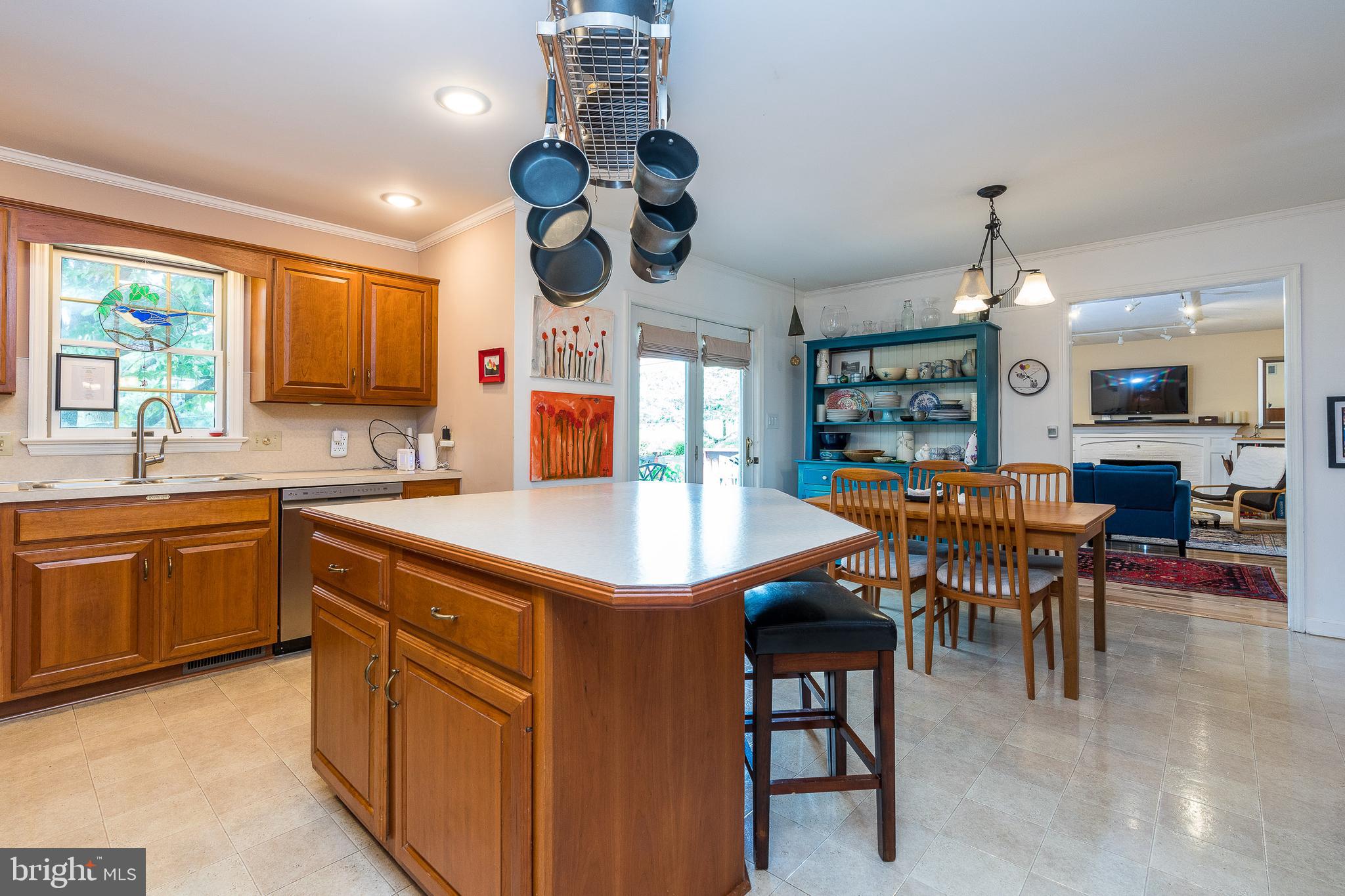 2900 Weaver Road Lancaster, PA 17601 - Photo 8 of 33 Kitchen