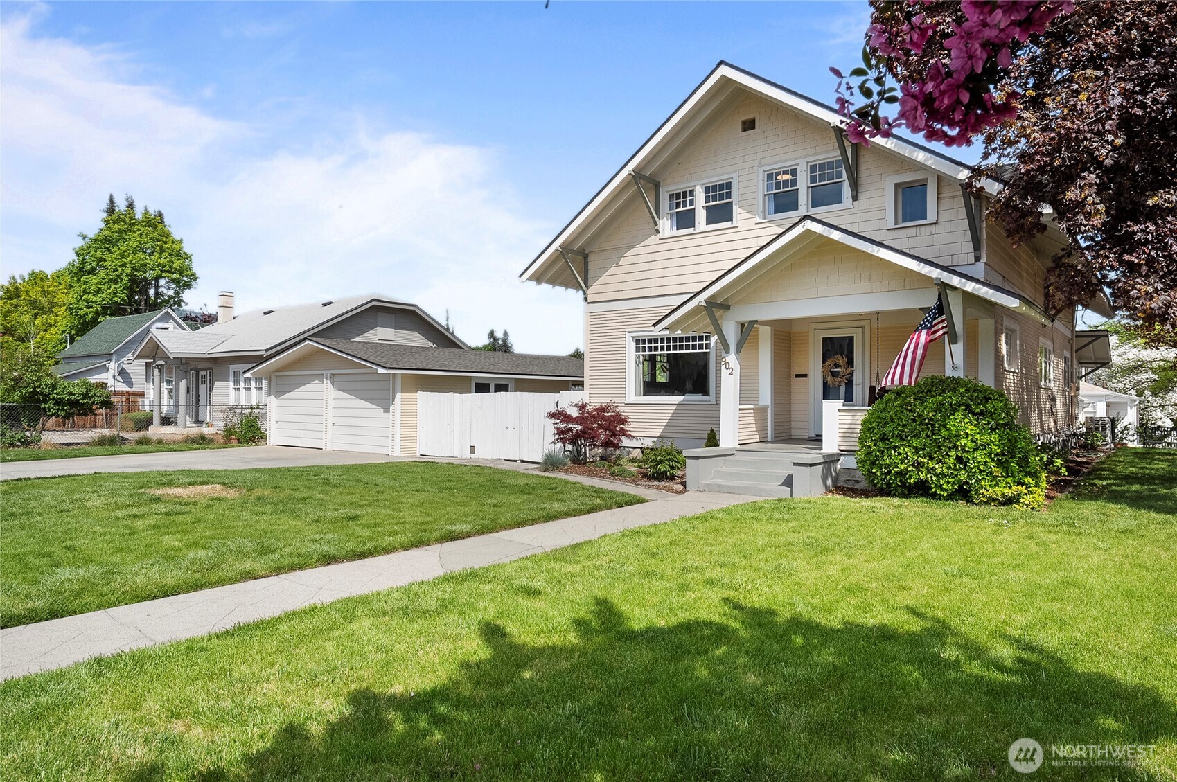 902 Washington Street Wenatchee, WA 98801 - Photo 2 of 40