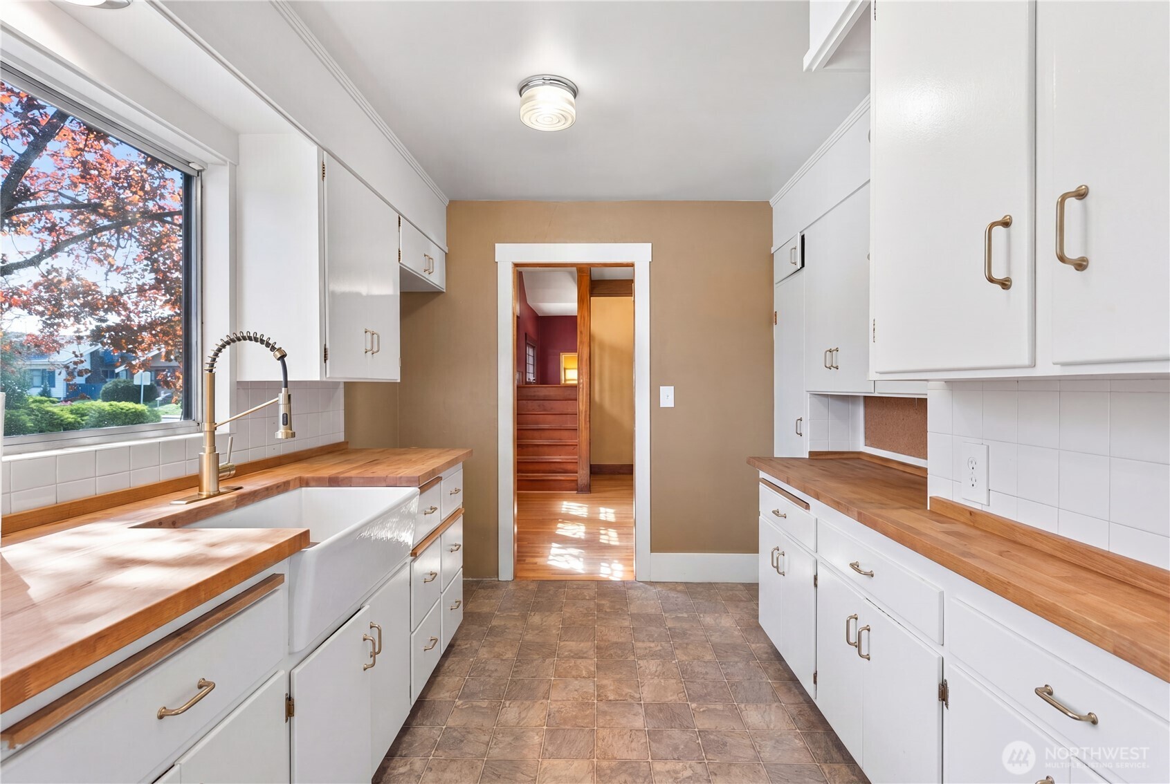 902 Washington Street Wenatchee, WA 98801 - Photo 9 of 40