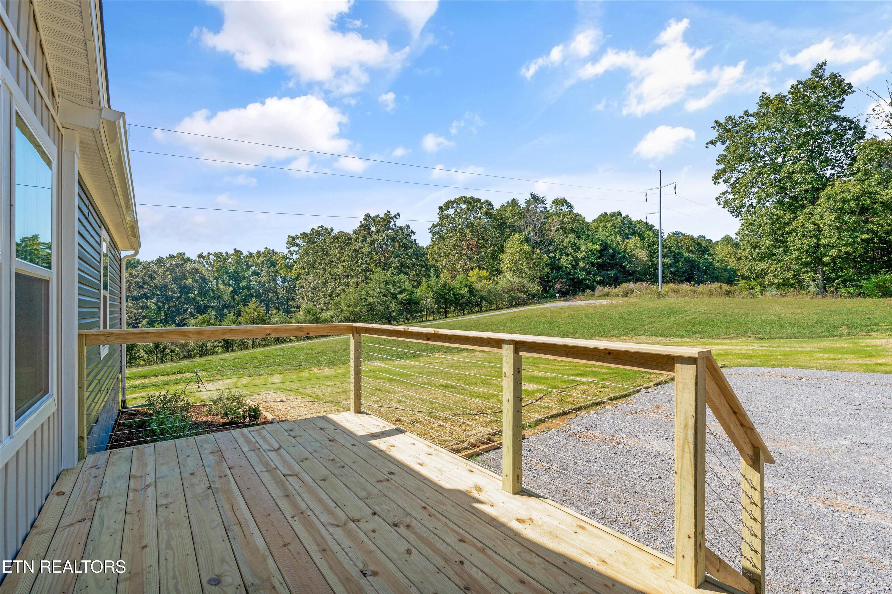338 Greenbriar Road Sweetwater, TN 37874 - Photo 4 of 25 04-338 Greenbriar Rd 01