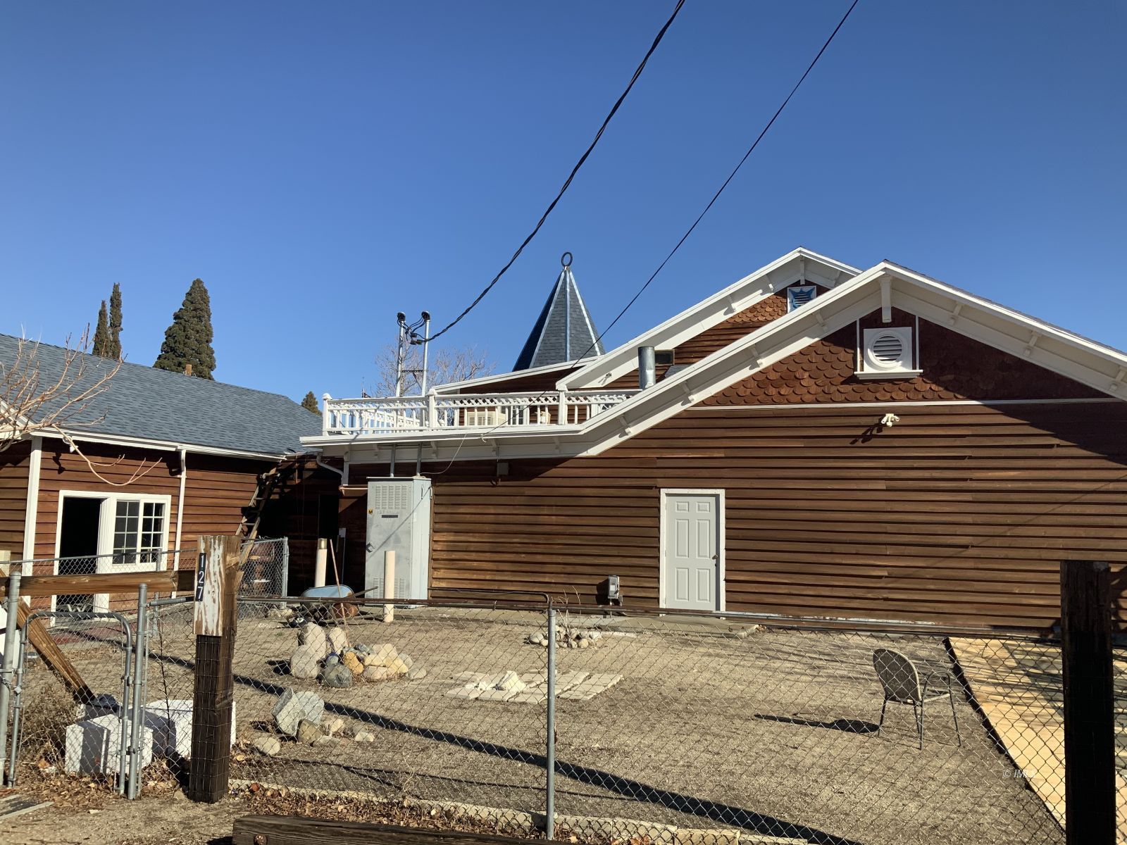 127 North Edwards Street Independence, CA 93526 - Photo 21 of 33 a front view of a house