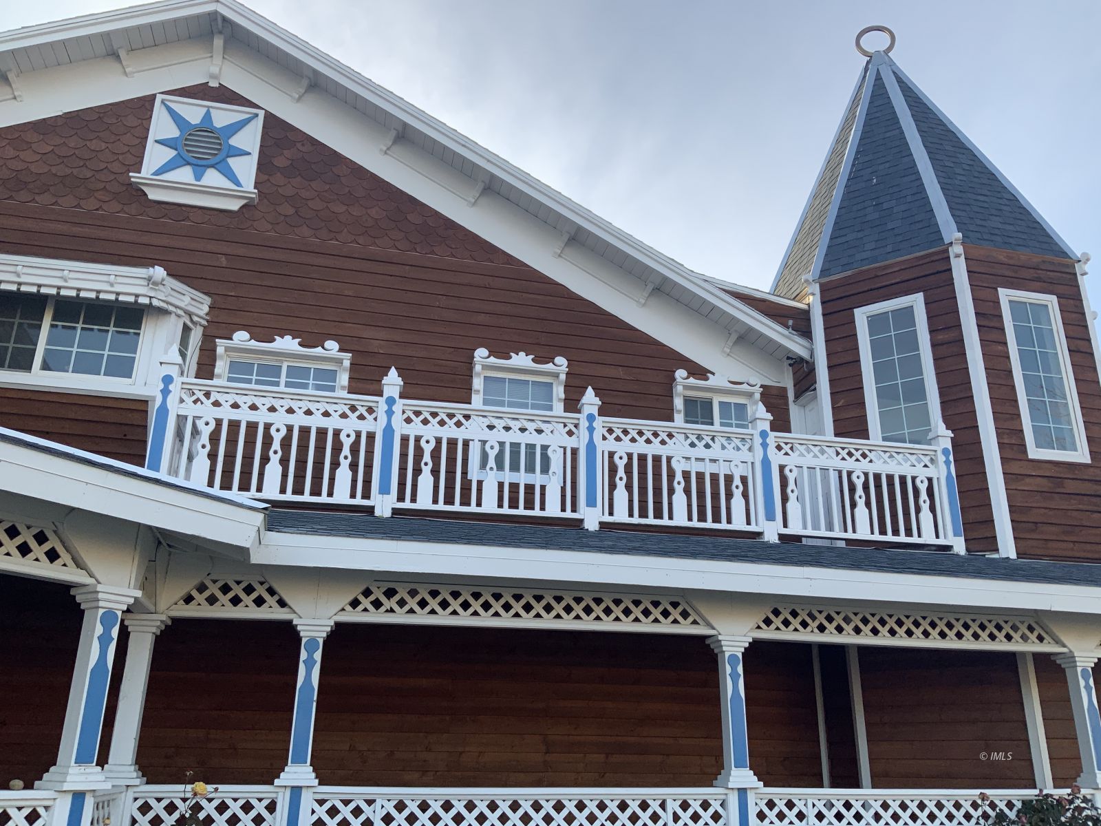 127 North Edwards Street Independence, CA 93526 - Photo 6 of 33 a view of a house with a deck