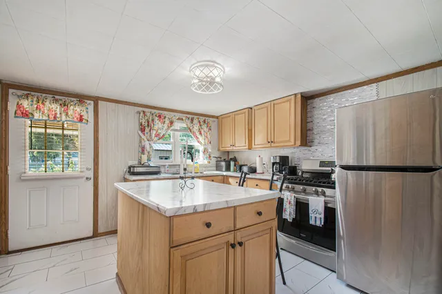 $158,900 | 1408 Silverbrook Avenue, Niles, MI 49120