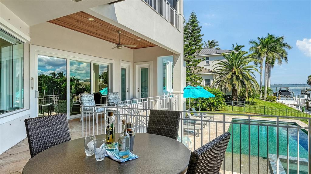 548 Hornblower Lane Longboat Key, FL 34228 - Photo 21 of 98