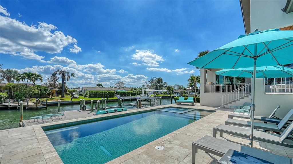 548 Hornblower Lane Longboat Key, FL 34228 - Photo 22 of 98