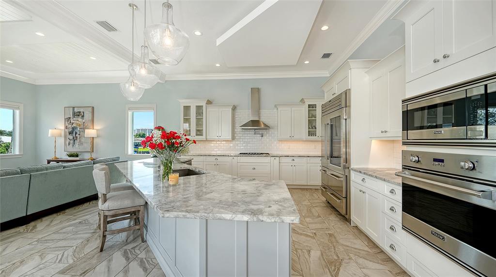 548 Hornblower Lane Longboat Key, FL 34228 - Photo 25 of 98