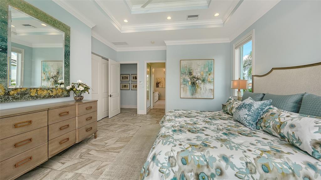 548 Hornblower Lane Longboat Key, FL 34228 - Photo 29 of 98