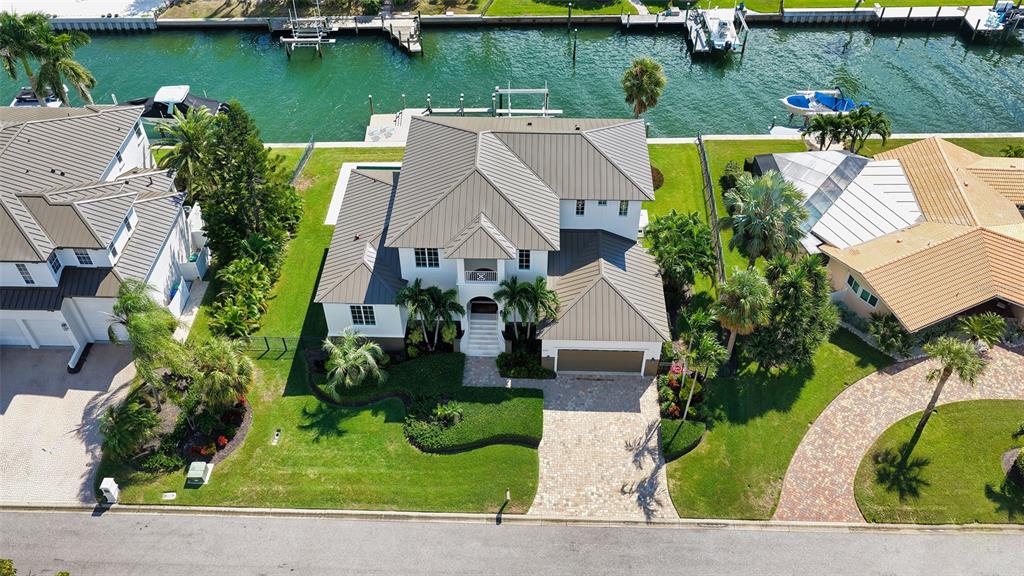 548 Hornblower Lane Longboat Key, FL 34228 - Photo 3 of 98