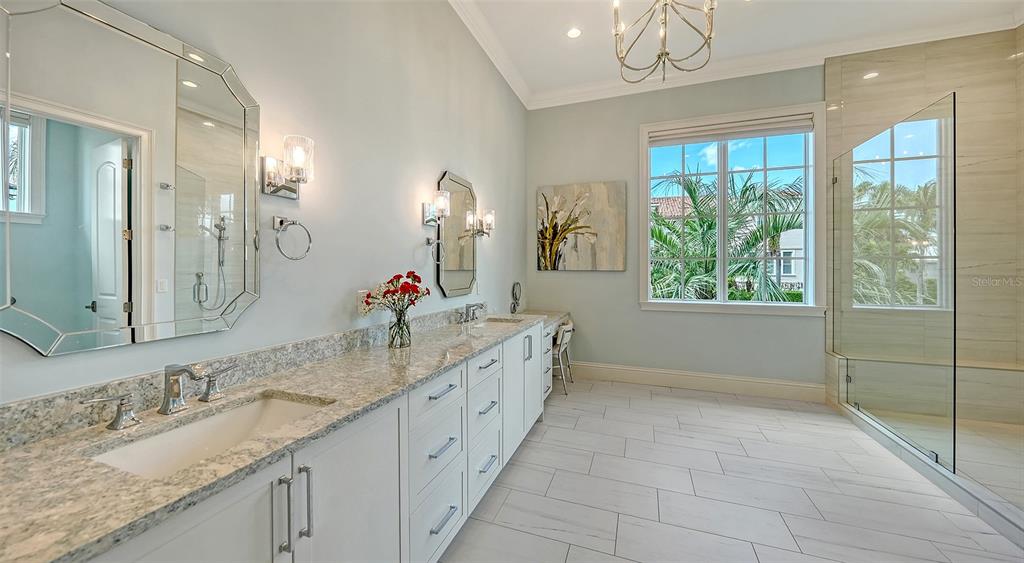 548 Hornblower Lane Longboat Key, FL 34228 - Photo 31 of 98