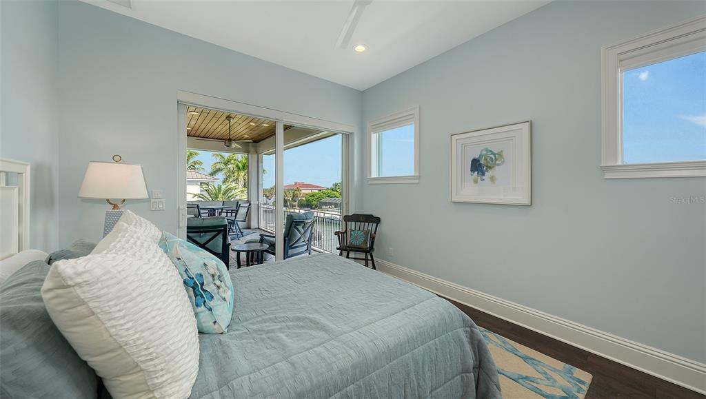 548 Hornblower Lane Longboat Key, FL 34228 - Photo 39 of 98