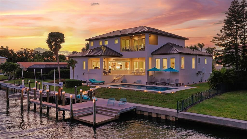 548 Hornblower Lane Longboat Key, FL 34228 - Photo 5 of 98