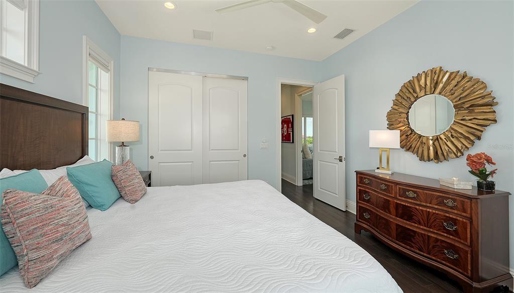 548 Hornblower Lane Longboat Key, FL 34228 - Photo 62 of 98