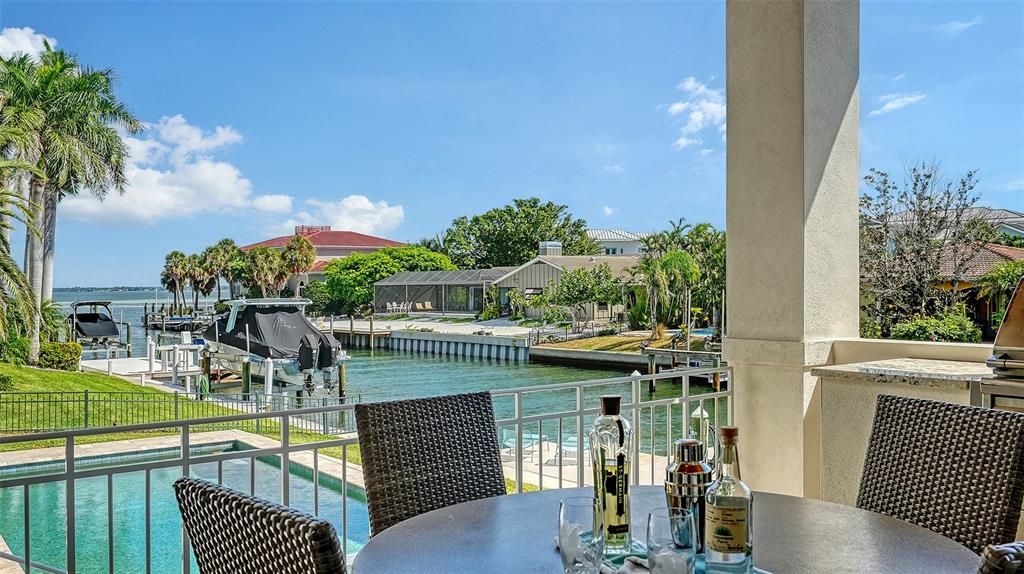 548 Hornblower Lane Longboat Key, FL 34228 - Photo 70 of 98