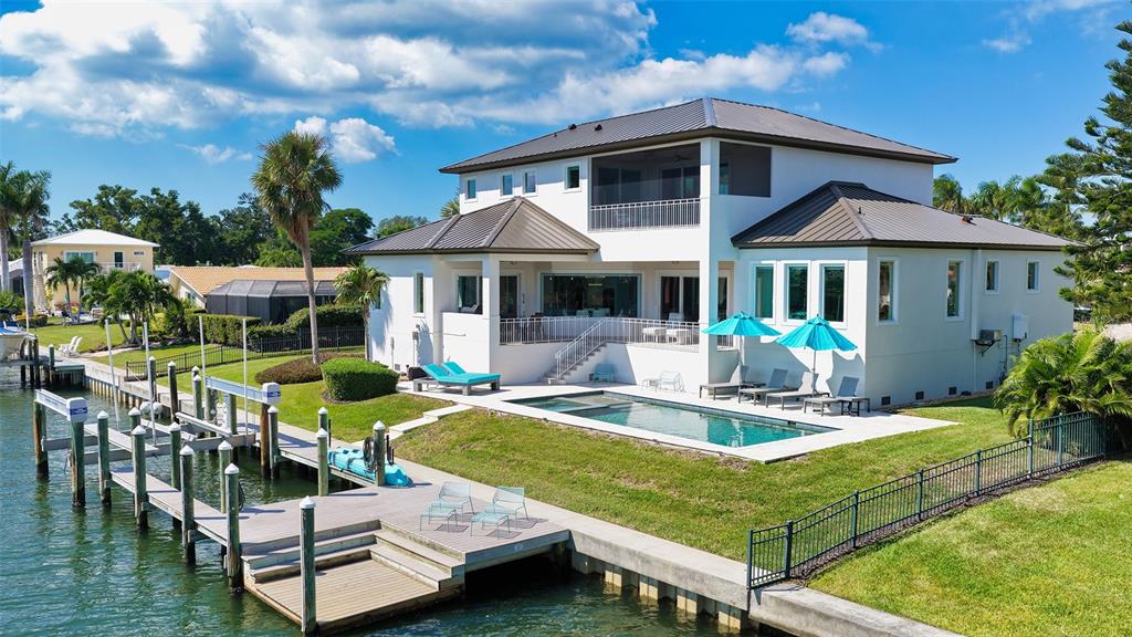 548 Hornblower Lane Longboat Key, FL 34228 - Photo 7 of 98