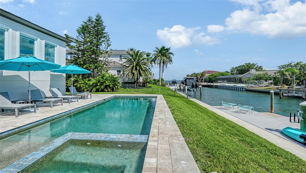 548 Hornblower Lane Longboat Key, FL 34228 - Photo 72 of 98
