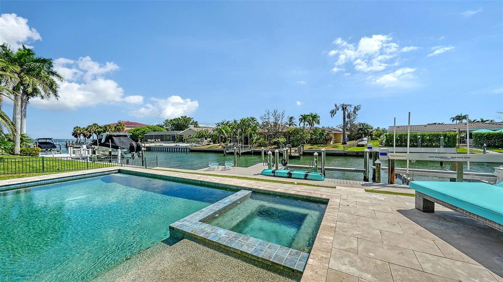 548 Hornblower Lane Longboat Key, FL 34228 - Photo 73 of 98