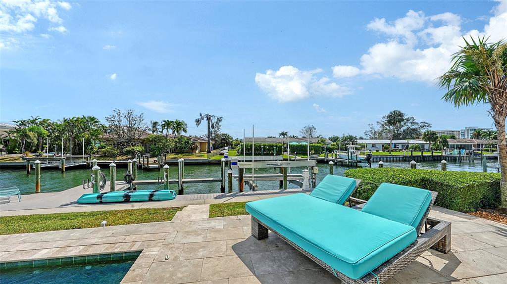 548 Hornblower Lane Longboat Key, FL 34228 - Photo 74 of 98