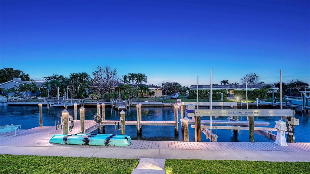 548 Hornblower Lane Longboat Key, FL 34228 - Photo 88 of 98