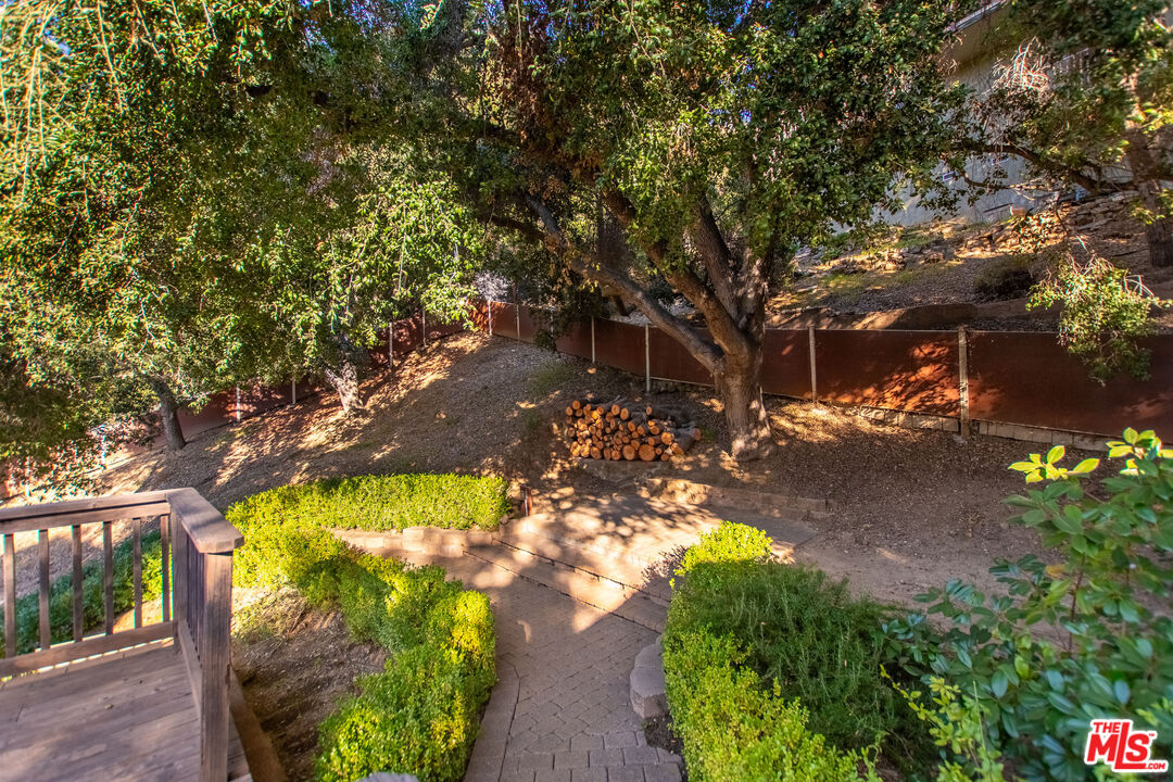 20939 Hillside Drive Topanga, CA 90290 - Photo 37 of 53 a view of a yard