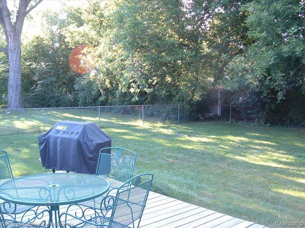 4126 Samoset Road Royal Oak, MI 48073 - Photo 10 of 10 SAMOSET 003