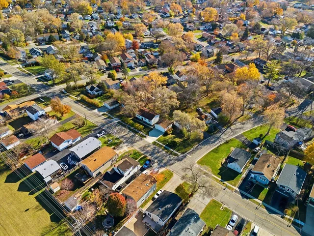 $290,000 | 121 East Clarendon Drive, Round Lake Beach, IL 60073