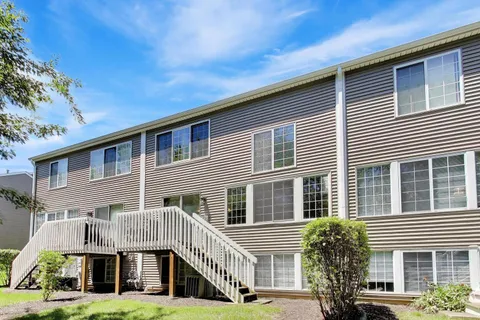 $300,000 | 1279 Summersweet Lane, Bartlett, IL 60103