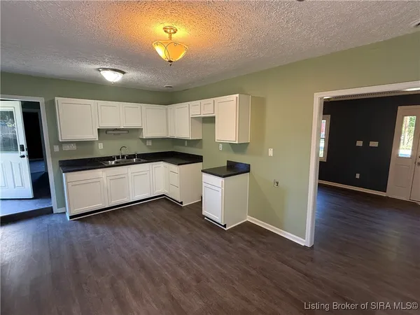 $250,000 | 206 Franklin Street, Jeffersonville, IN 47130