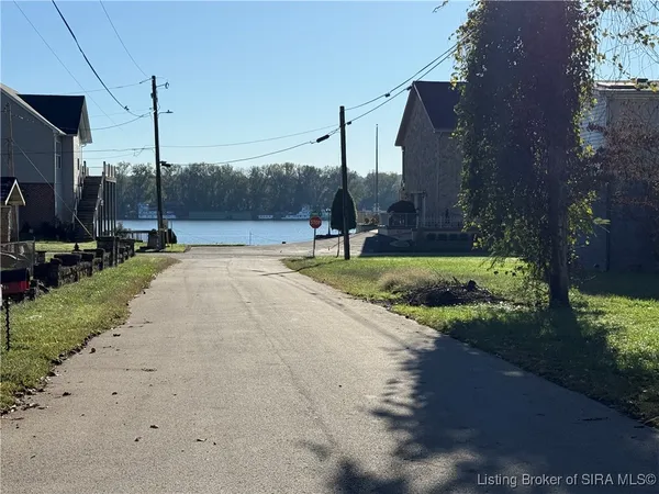 $250,000 | 206 Franklin Street, Jeffersonville, IN 47130