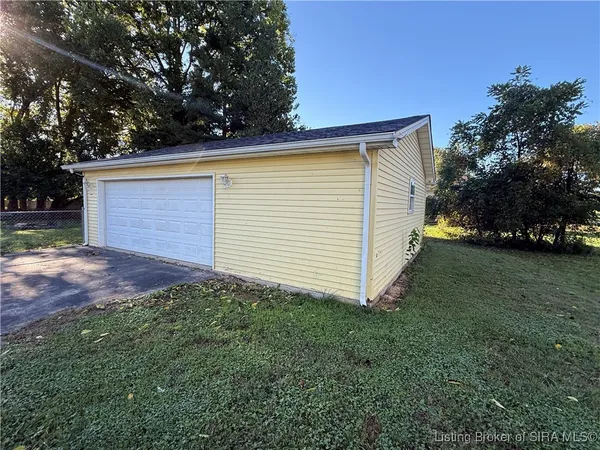 $250,000 | 206 Franklin Street, Jeffersonville, IN 47130